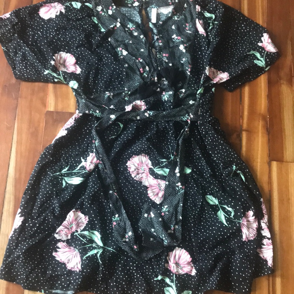 Super cute floral A-line dress